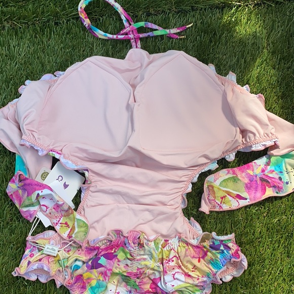 Brazilian One Piece Swimwear - Picture 4 of 5